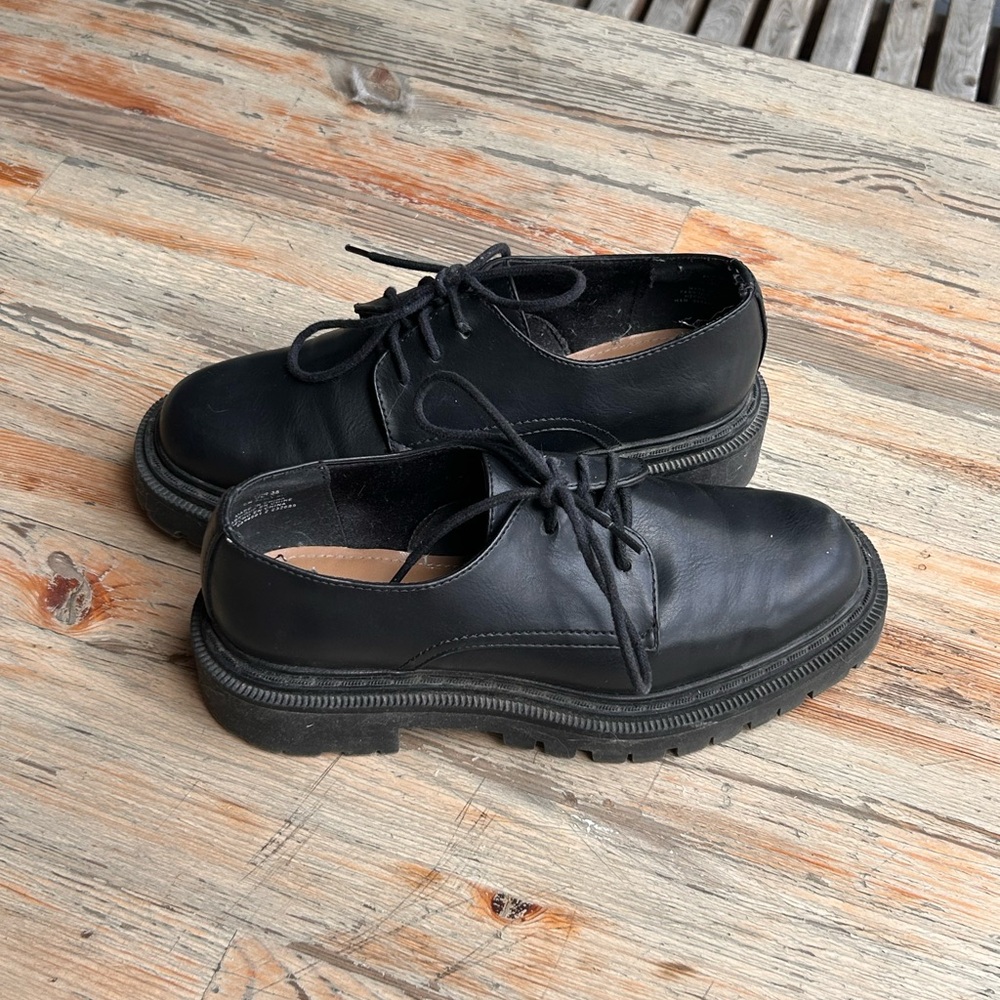 Chunky sole derbies/ Oxford shoes size 7